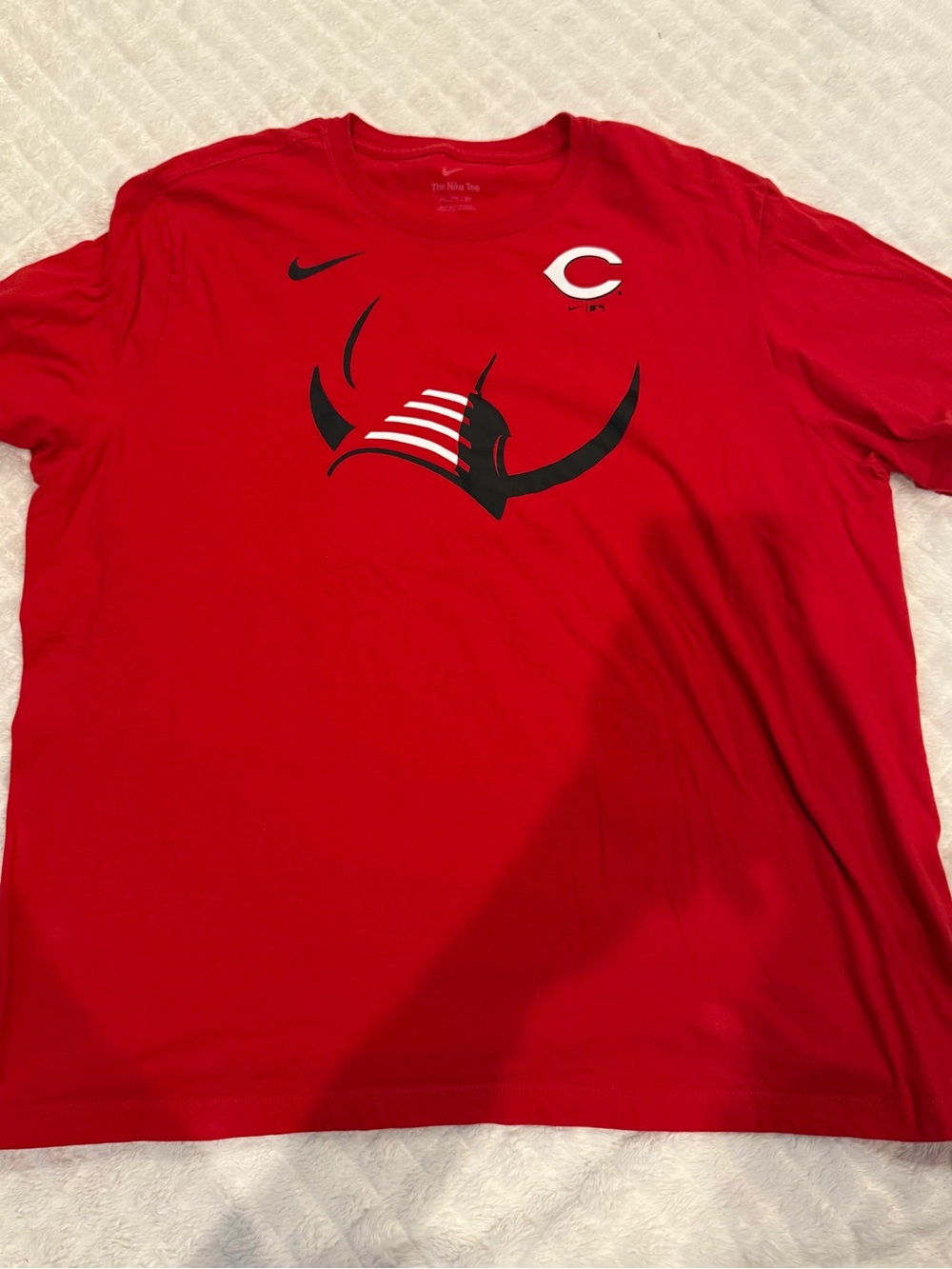 Nike Men’s Red Cincinnati Graphic Short-Sleeve Tee